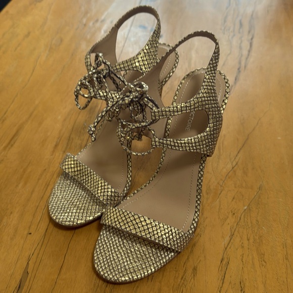 Pour La Victoire sandals - Picture 1 of 7